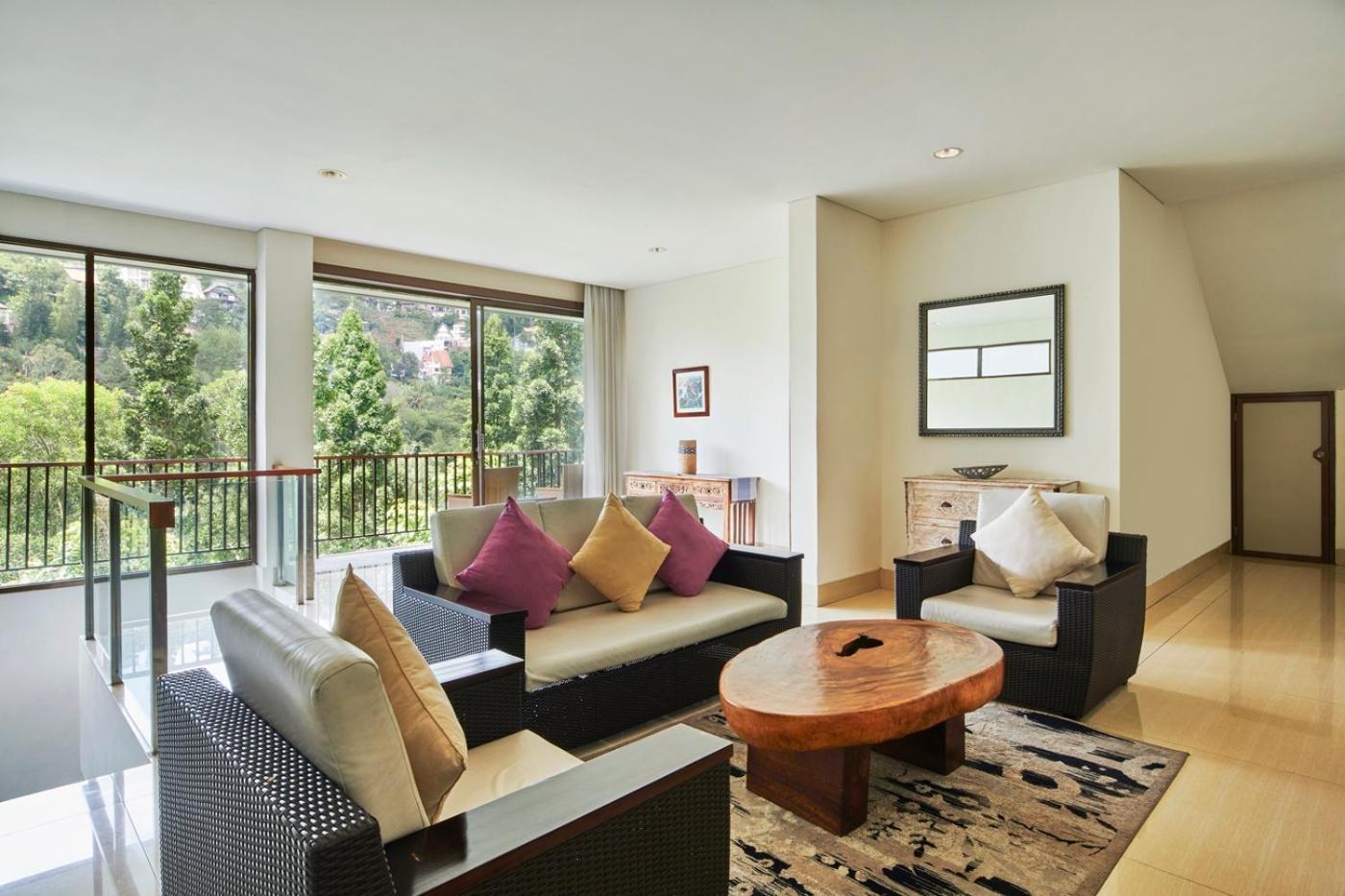 Tulip Hill View Villa 5 Bedrooms With A Private Swimming Pool Bandung Buitenkant foto