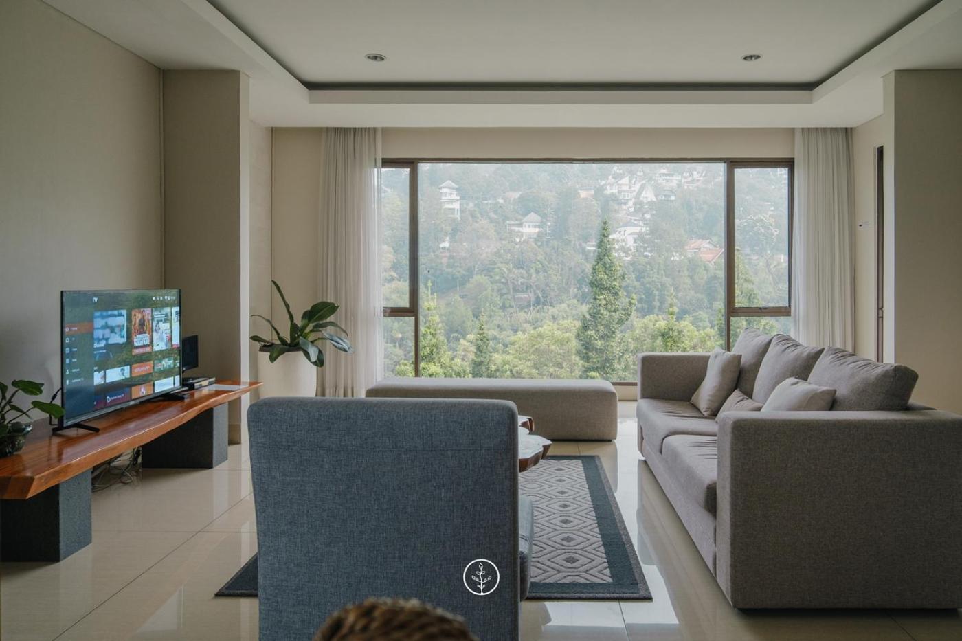 Tulip Hill View Villa 5 Bedrooms With A Private Swimming Pool Bandung Buitenkant foto